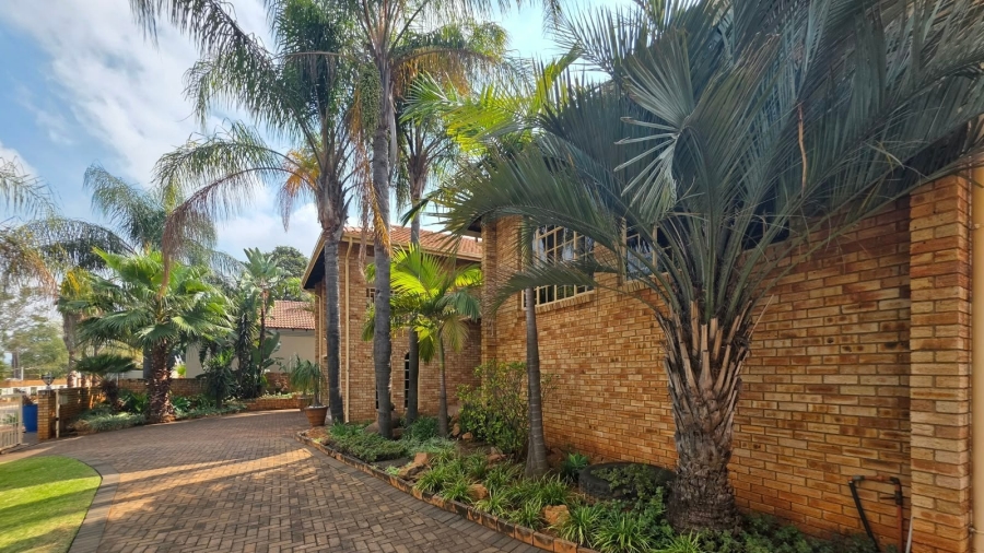 4 Bedroom Property for Sale in Cashan North West